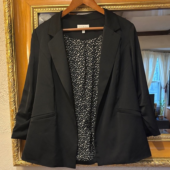 Skies Are Blue Jackets & Blazers - Skies are Blue Black Shiny Ruched Sleeve Blazer - Size 1X